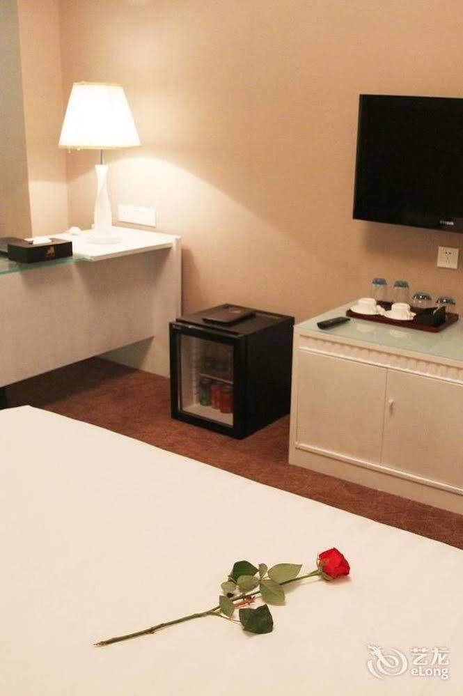 שנג'ן Shenggao Hotel מראה חיצוני תמונה